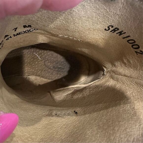 Sterling River women’s embroidered distressed leather western ankle boots size 7 - Picture 13 of 13